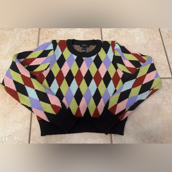Forever 21 Multi Colour Argyle Cropped Sweater size medium - Picture 4 of 5